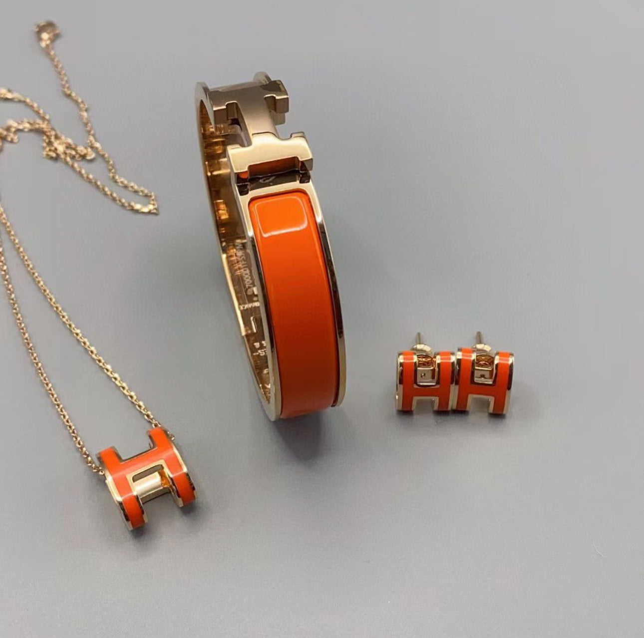 Luxury-Inspired H Jewelry Set – Bracelet, Necklace & Earrings | Available in White, Black, Pink, Red, Green & Blue