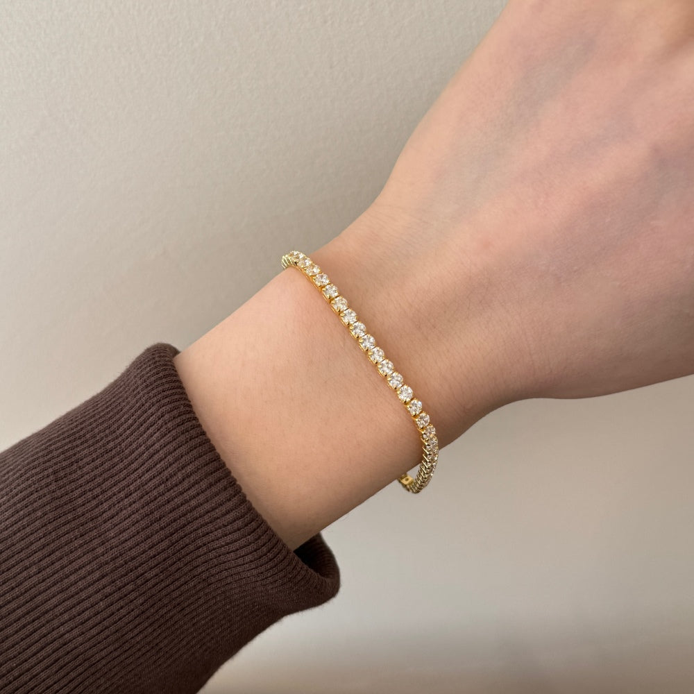 "Golden Hour" Tennis Duo Bracelet in 18K Gold-Plated Shine π
π