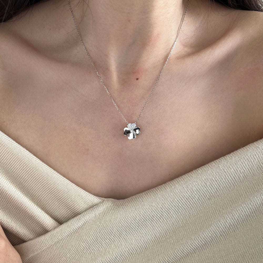 Elegant Silver Clover Pendant Necklace πΈβ¨