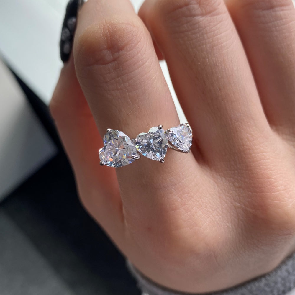 π Triple Heart Sparkle Ring β Radiate Love in Every Glance π