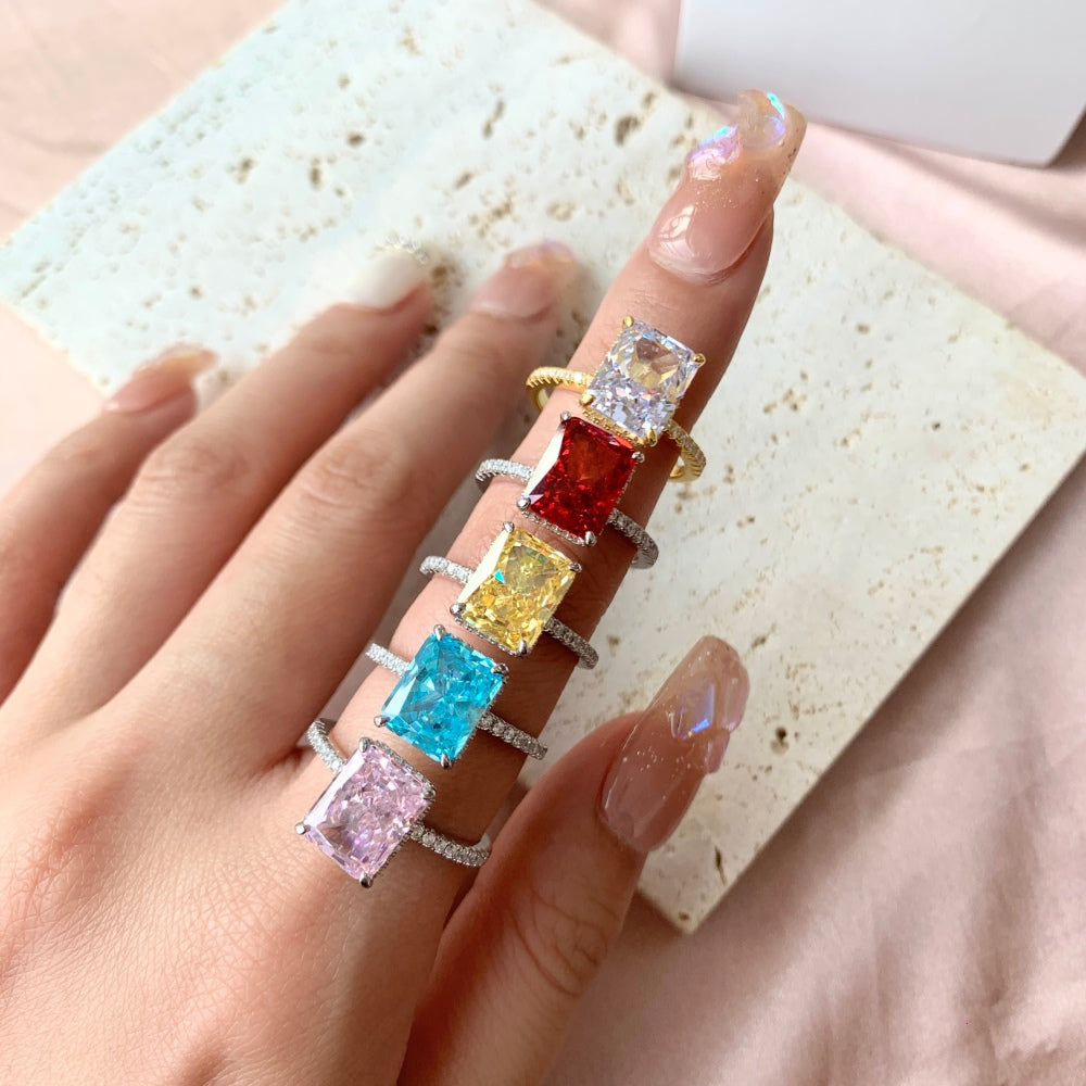 "Scarlet Flame" Radiant-Cut Birthstone Ring 🔥❤️