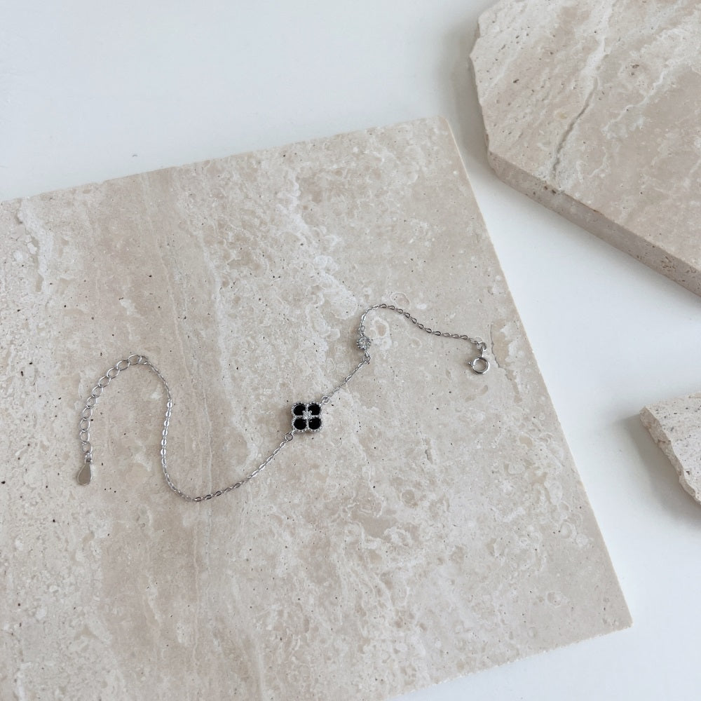 "Noir Fleur" Black Enamel Clover Bracelet in Sterling Silver ⚫