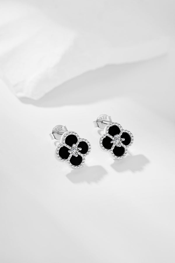 🖤✨ “Luna Noir” Enamel Clover Studs 🌸