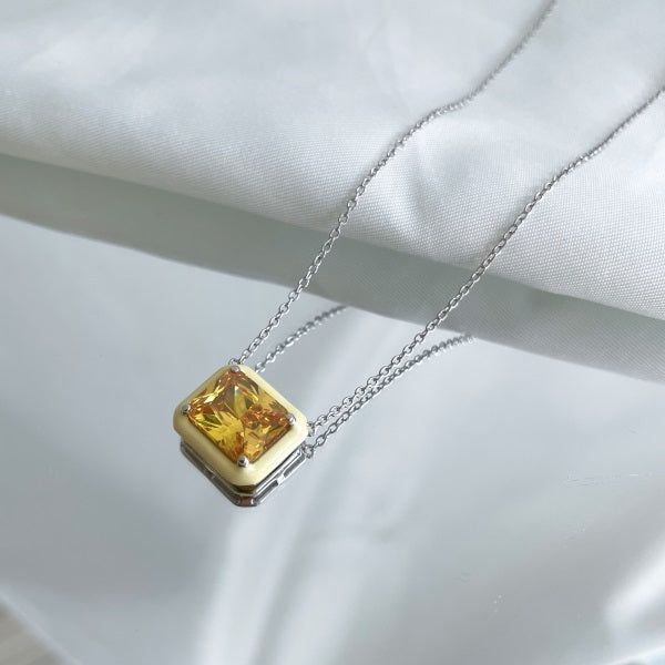 ππ« Golden Glow Pendant Necklace