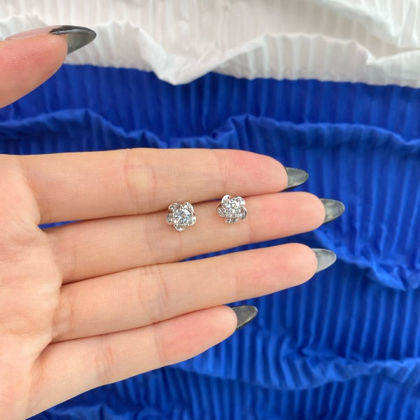 ✨🌸 “Celestial Bloom” Sterling Silver Stud Earrings 💎