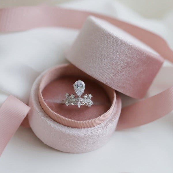 π Royal Teardrop Moissanite Crown Ring π
