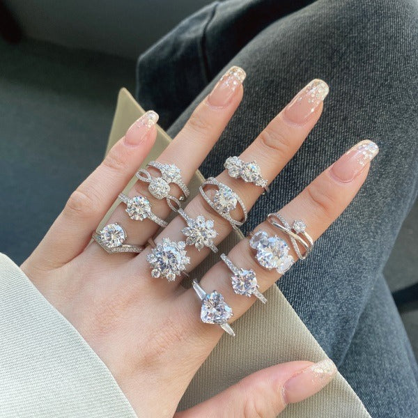 Radiant Halo Split Shank Moissanite Wedding Ring: π