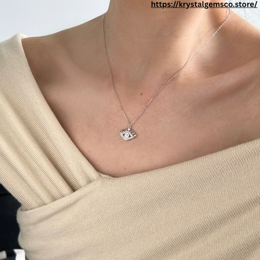 🔮✨ Elegant Evil Eye Pendant Necklace – Protection Meets Style ✨🔮