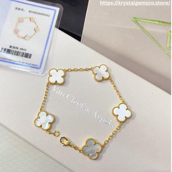 ✨ Golden Luxe Clover Bracelet – White Mother of Pearl Radiance 🍀