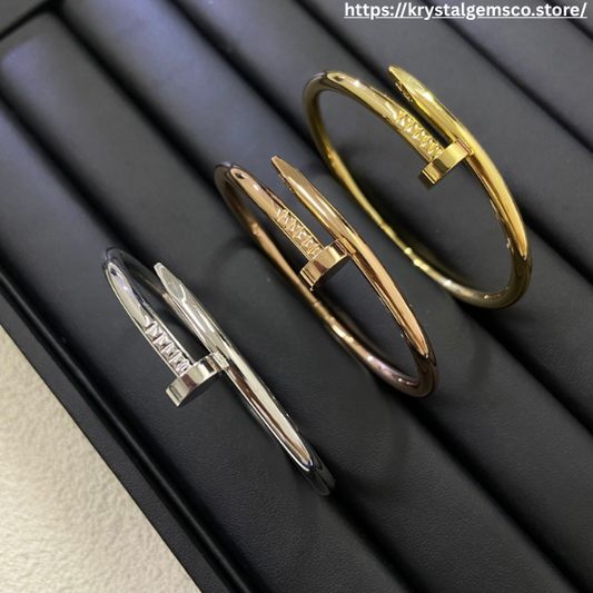 Signature Nailhead Bangle – Luxe Trio Finish in Gold, Rose & Silver