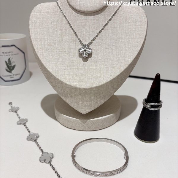🤍 Frosted Grace Set – Elegant 4-Piece Silver Jewelry Collection 🤍