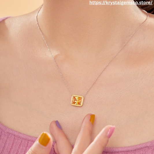 🌞💫 Golden Glow Pendant Necklace