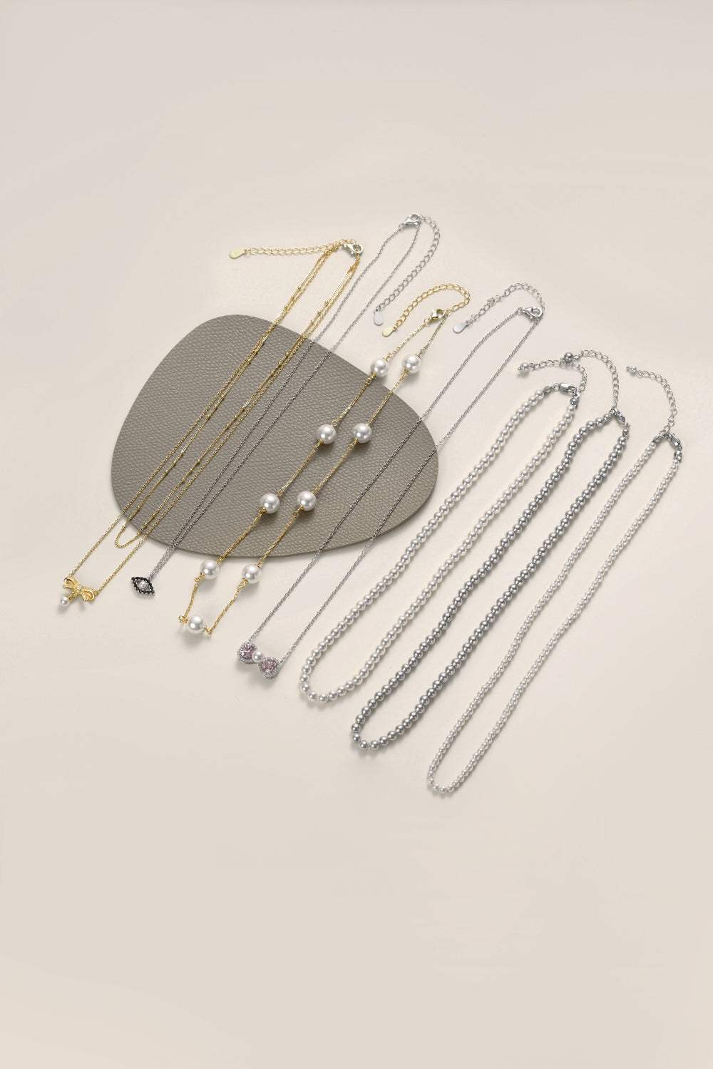 Timeless Pearl Elegance – Double-Strand Choker Necklace