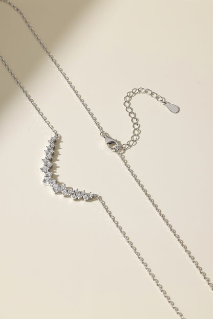 ✨ Diamond-Cut Chevron Necklace – Elegant V-Shaped Sparkle 💎