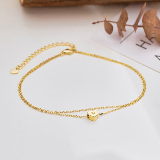 💛✨ Personalized Gold Heart Initial Anklet – “Q” Charm ✨💛
