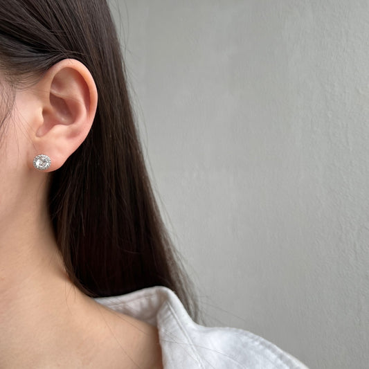 "Luna Halo" Sparkling Stud Earrings 👂✨