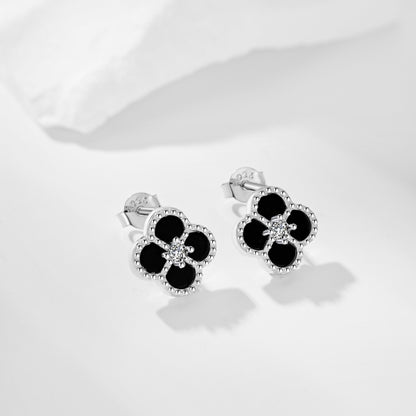 🖤✨ “Luna Noir” Enamel Clover Studs 🌸
