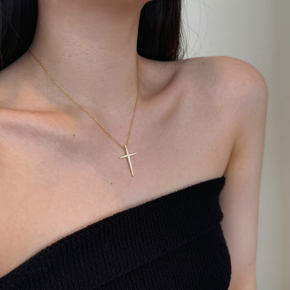 Radiant Crystal Cross Pendant Necklace 💎✨
