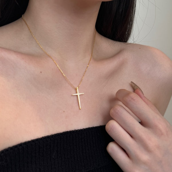 Radiant Crystal Cross Pendant Necklace 💎✨