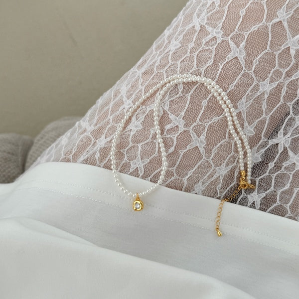 Dainty Pearl Rose Charm Necklace 🌹✨