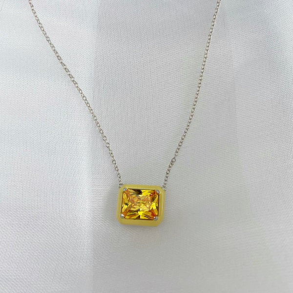 🌞💫 Golden Glow Pendant Necklace