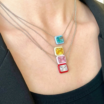 🌞💫 Golden Glow Pendant Necklace