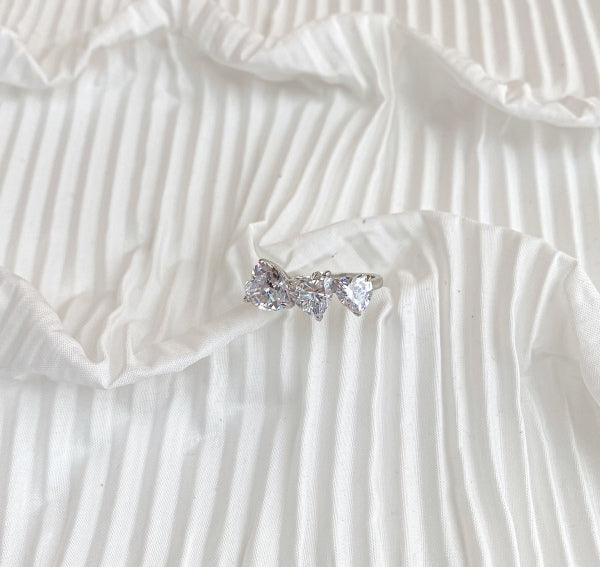 💖 Triple Heart Sparkle Ring – Radiate Love in Every Glance  💍