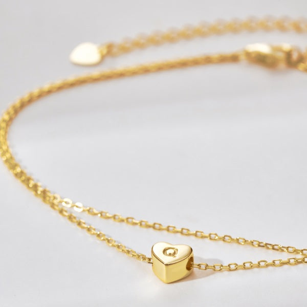 💛✨ Personalized Gold Heart Initial Anklet – “Q” Charm ✨💛