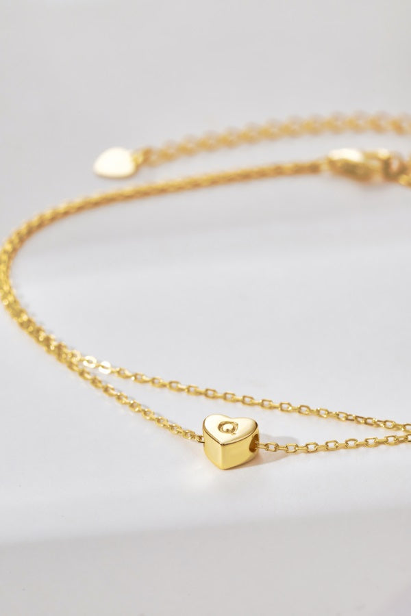 💛✨ Personalized Gold Heart Initial Anklet – “Q” Charm ✨💛