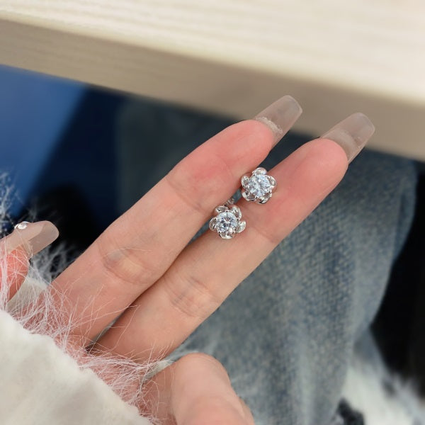 ✨🌸 “Celestial Bloom” Sterling Silver Stud Earrings 💎