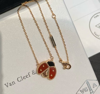 Rose Gold Clover & Oval Pendant Long Necklace – Elegant & Luxe- Inspired Jewelry