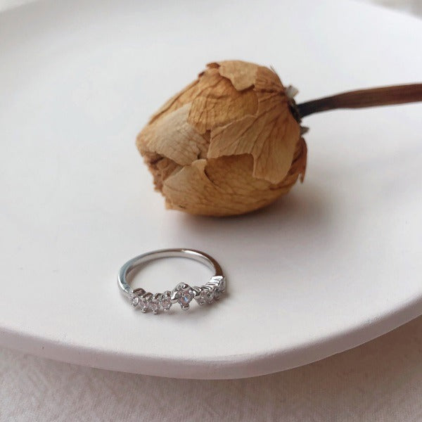 Dainty Chevron Moissanite Stacking Ring 💍