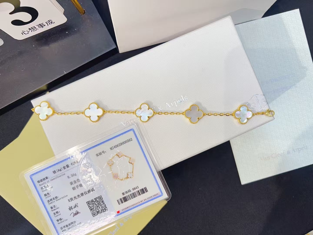 ✨ Golden Luxe Clover Bracelet – White Mother of Pearl Radiance 🍀